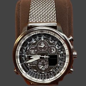 Citizen NaviHawk AT no box never worn. Looks brand new.